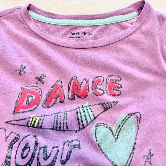 Girl’s Gap Kids Glitter DANCE YOUR HEART OUT Shirt - Picture 7 of 9